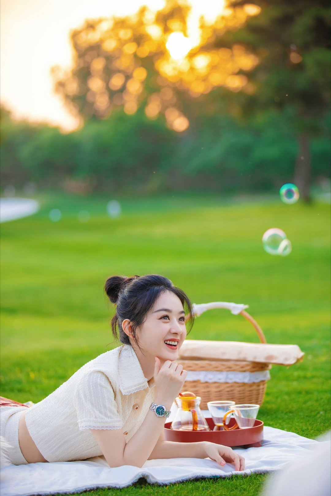 赵丽颖赵丽颖出道二十周年 zly二十春秋同伴颖,万里乘风且徐行 “要是有任意门就