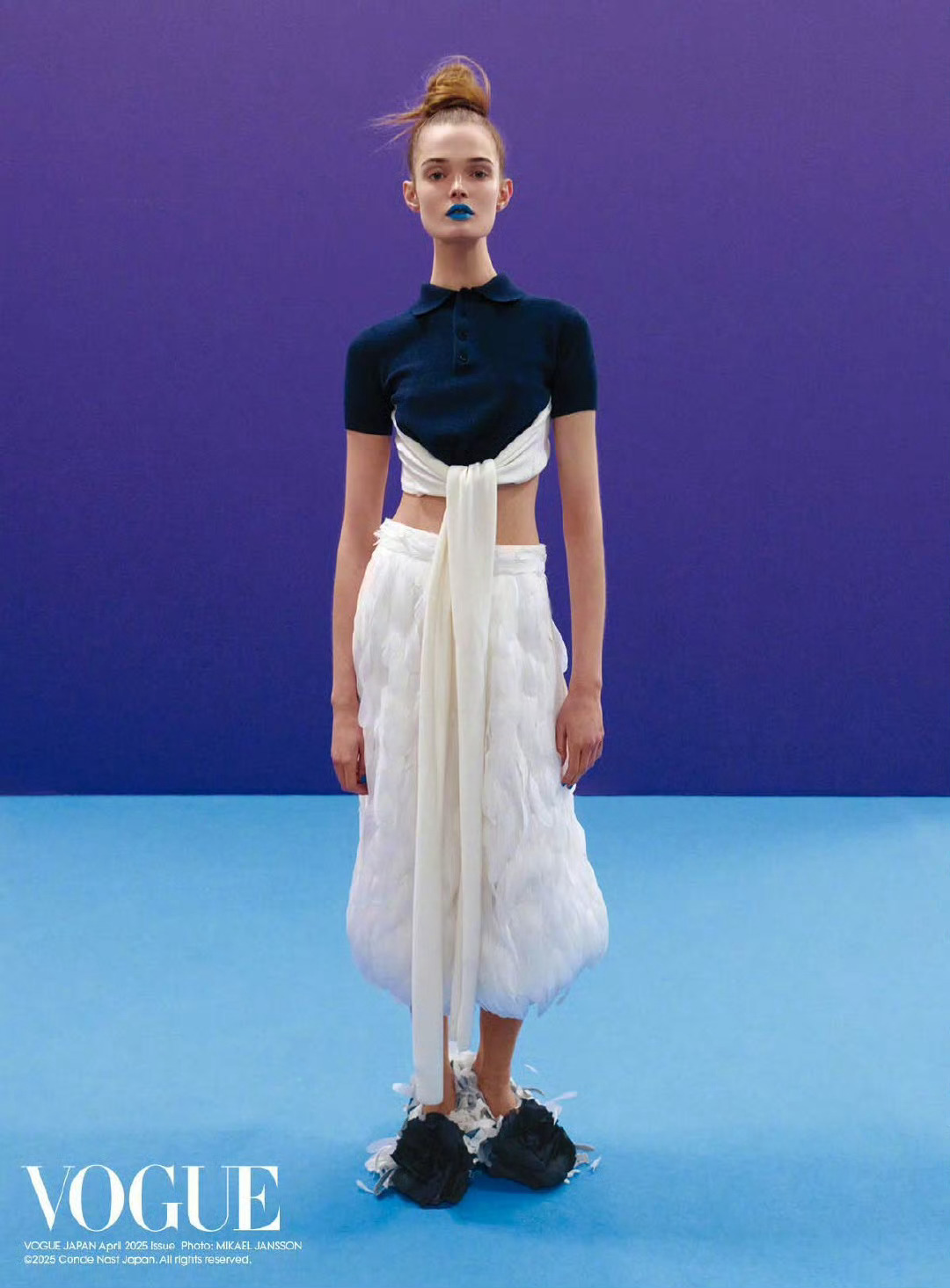 Vogue Japan April 2025 日本版四月刊当红的Amelia G