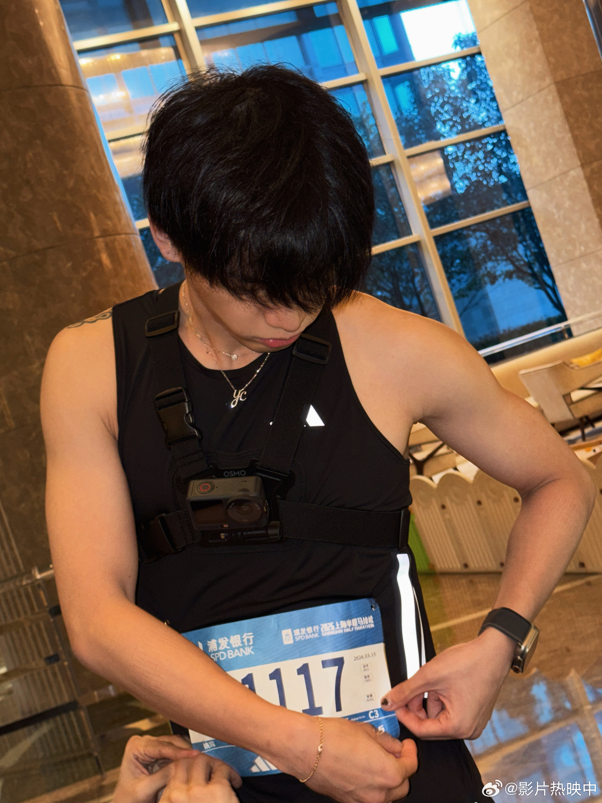 姚琛新专玩概念按帧来姚琛新专暂停键按烂了 家人们，姚琛新专这波操作太惊艳了🤩 