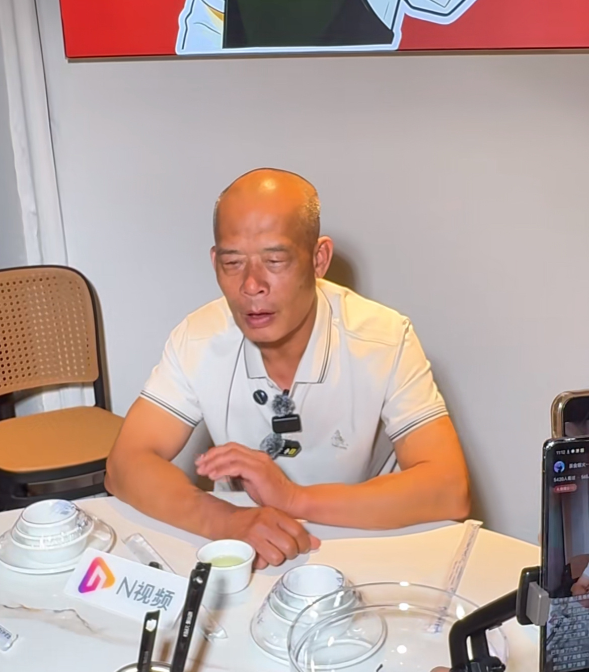 流量退去后莫氏鸡煲日销不足20只刚火起来的时候就抓住流量使劲赚就好了，过段时间流