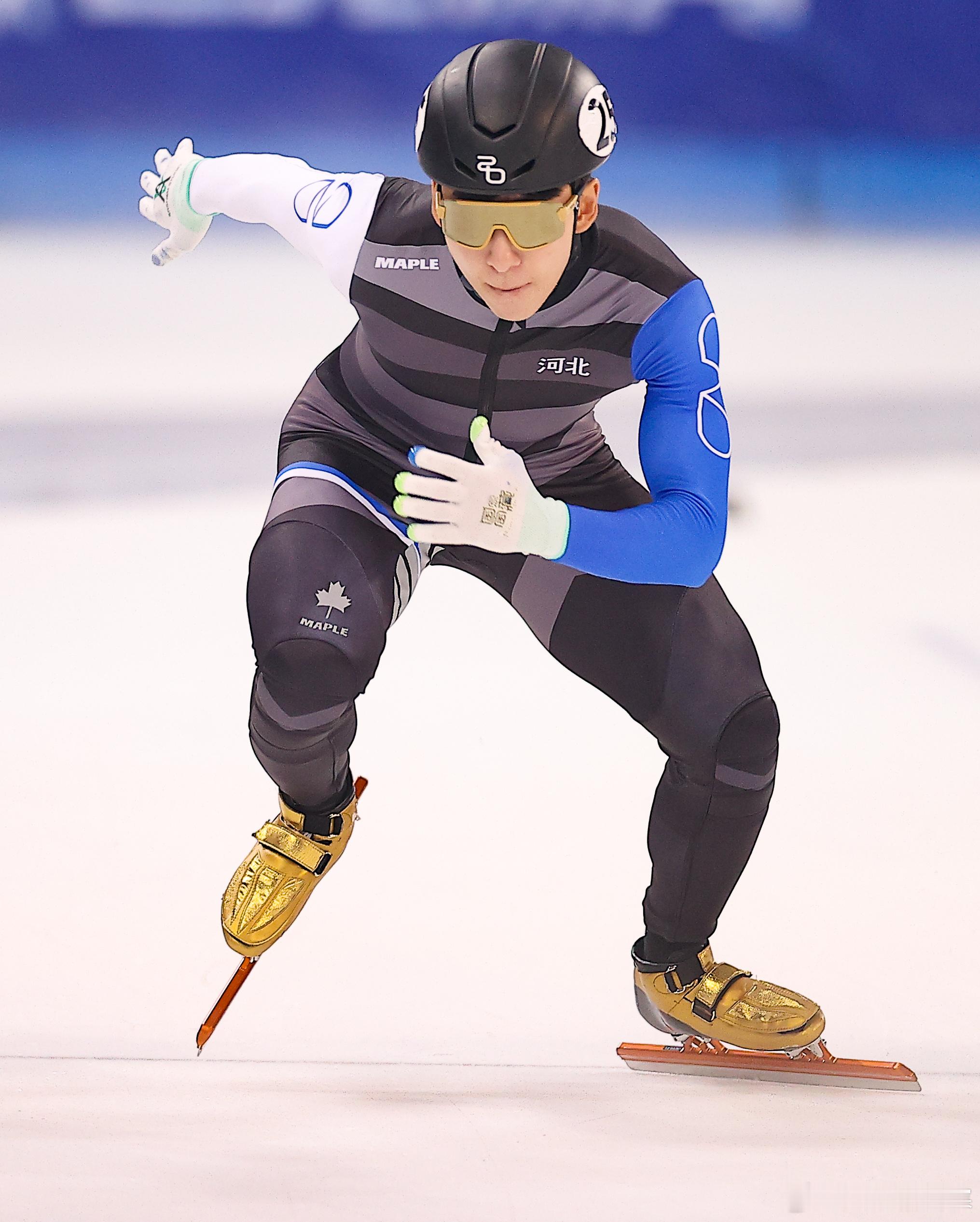 林孝埈从不怕重来一次 米兰的冰面还留着遗憾的弧线，男女混合2000米接力决赛只能