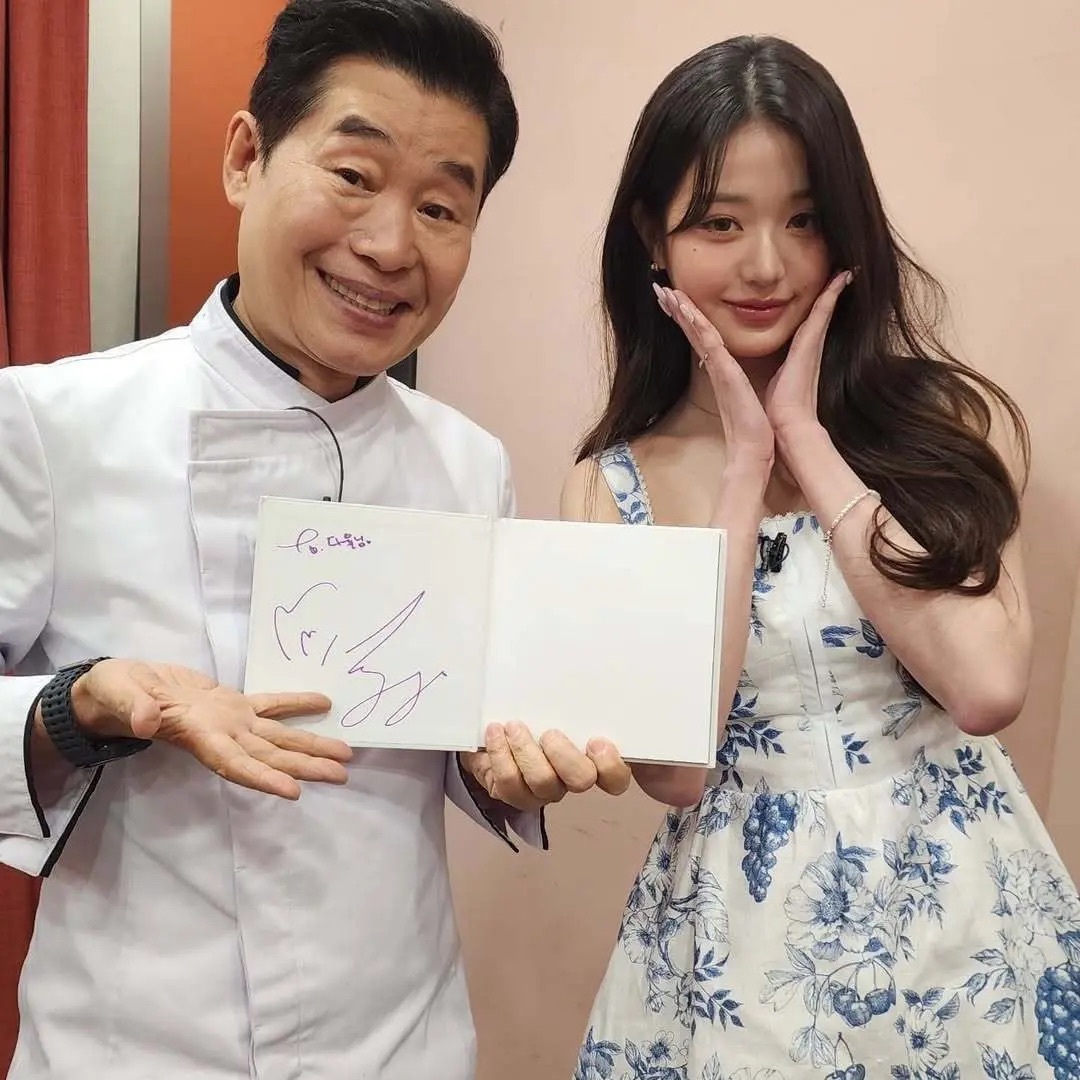 这可是苹果后置 最严厉的母亲 我后置长这样死而无憾了….🍎 