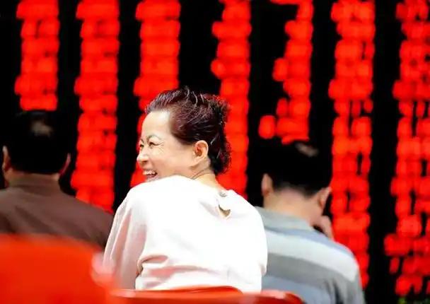 炒股箴言（2）
选时第一，选股第二。
     “选时第一，选股第二”，在短线炒