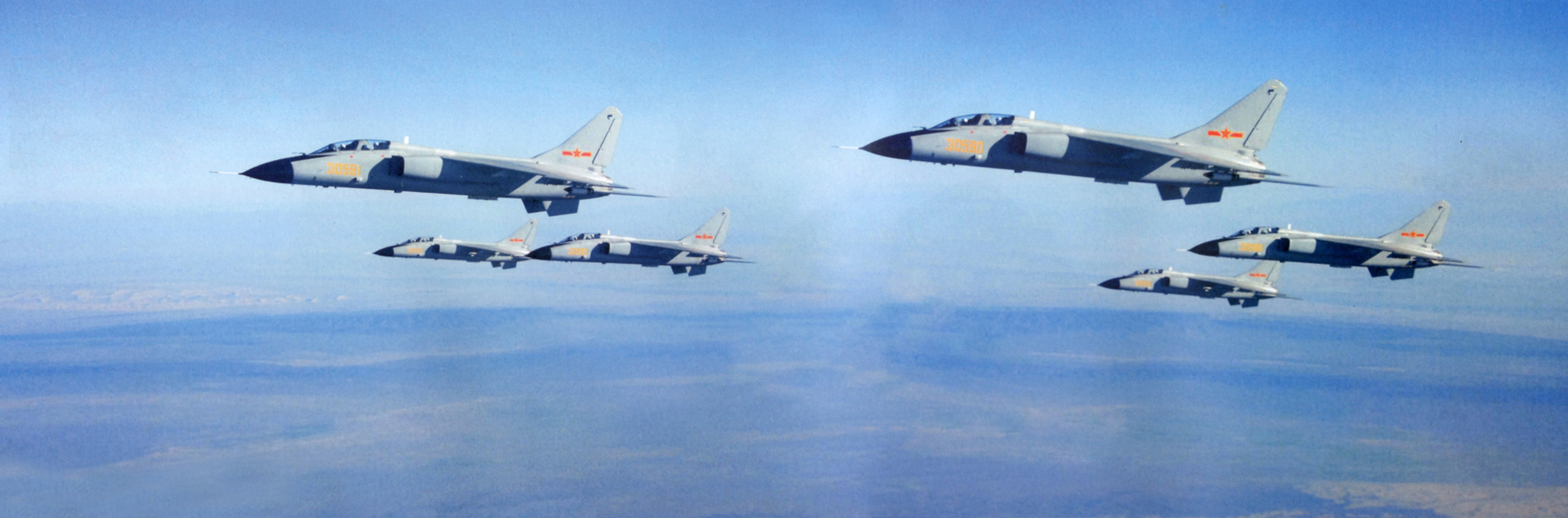 空28师歼轰-7A“飞豹”老图/好图图源烽火问鼎计划制胜空天 ​​​