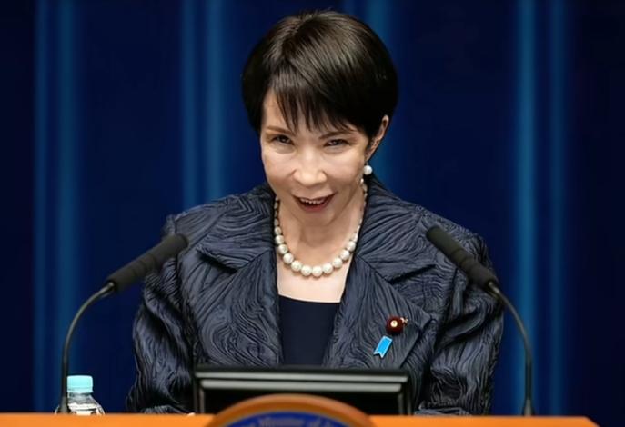 英国路透社报道称，日元很可能快要撑不住了，日本央行有可能在下个月加息，这是先给市