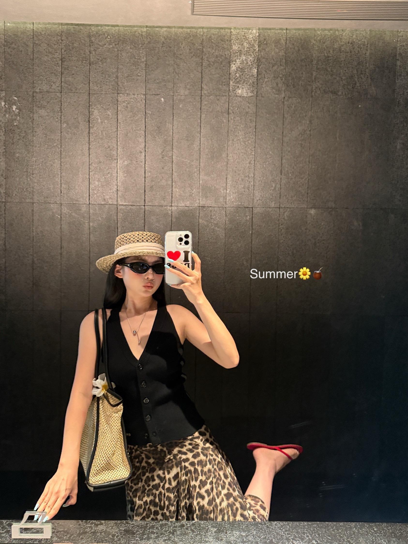 Summer🫐。
