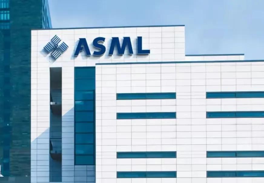 随着荷兰背叛对中国的承诺，欧洲官员喊出了“不能让中国获得先进技术”的口号，代表着