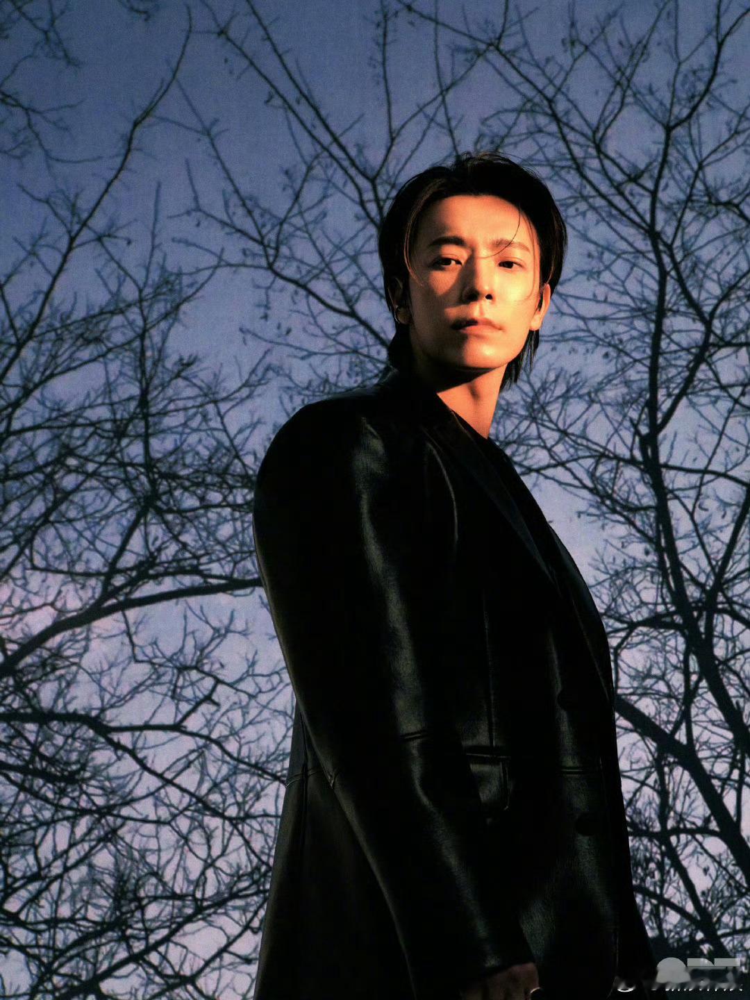 李东海正规专概念照 李东海李东海 正规一辑《ALIVE》概念预告照3公开，专辑将