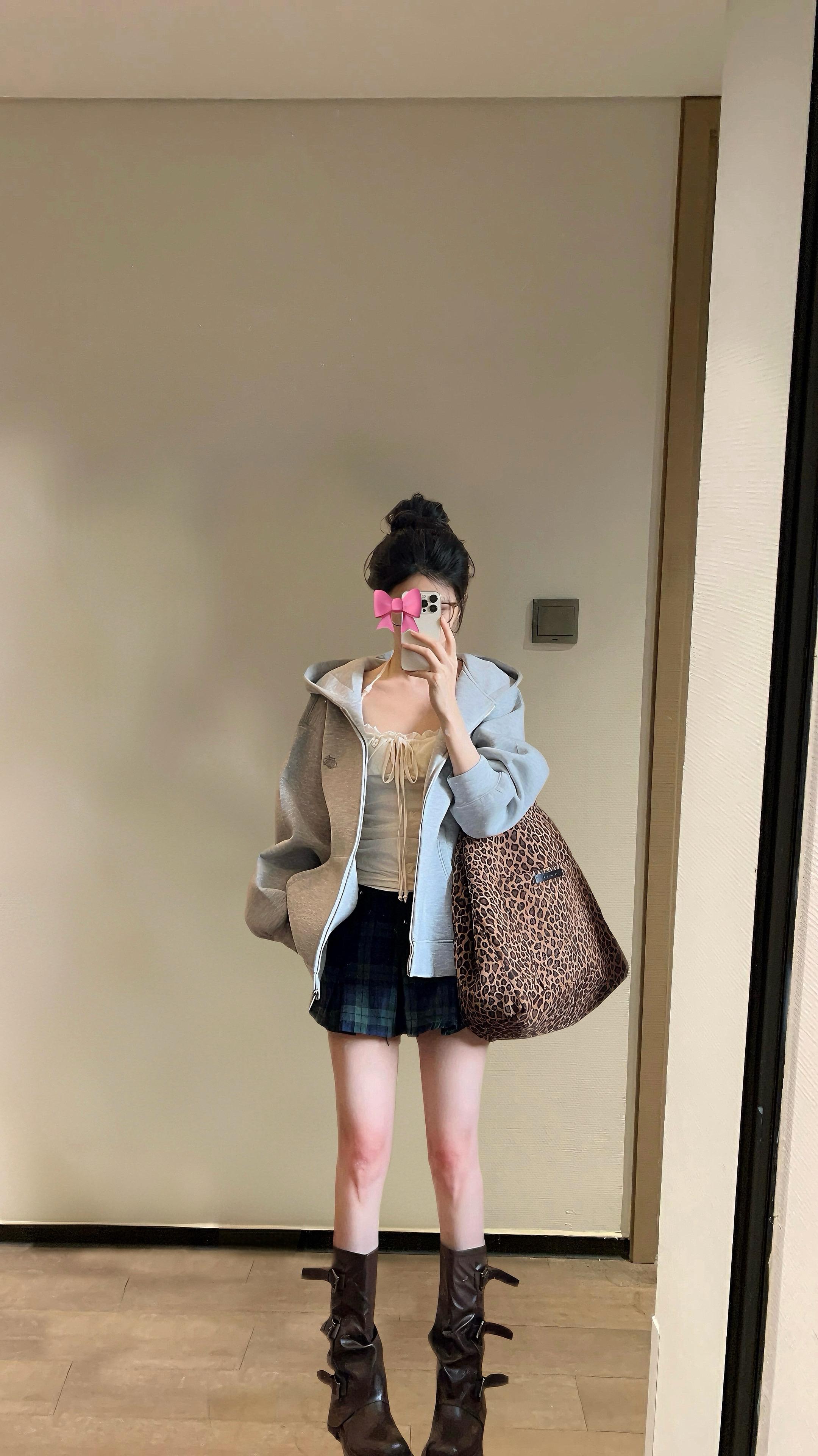 早春春游适合穿哪一套。