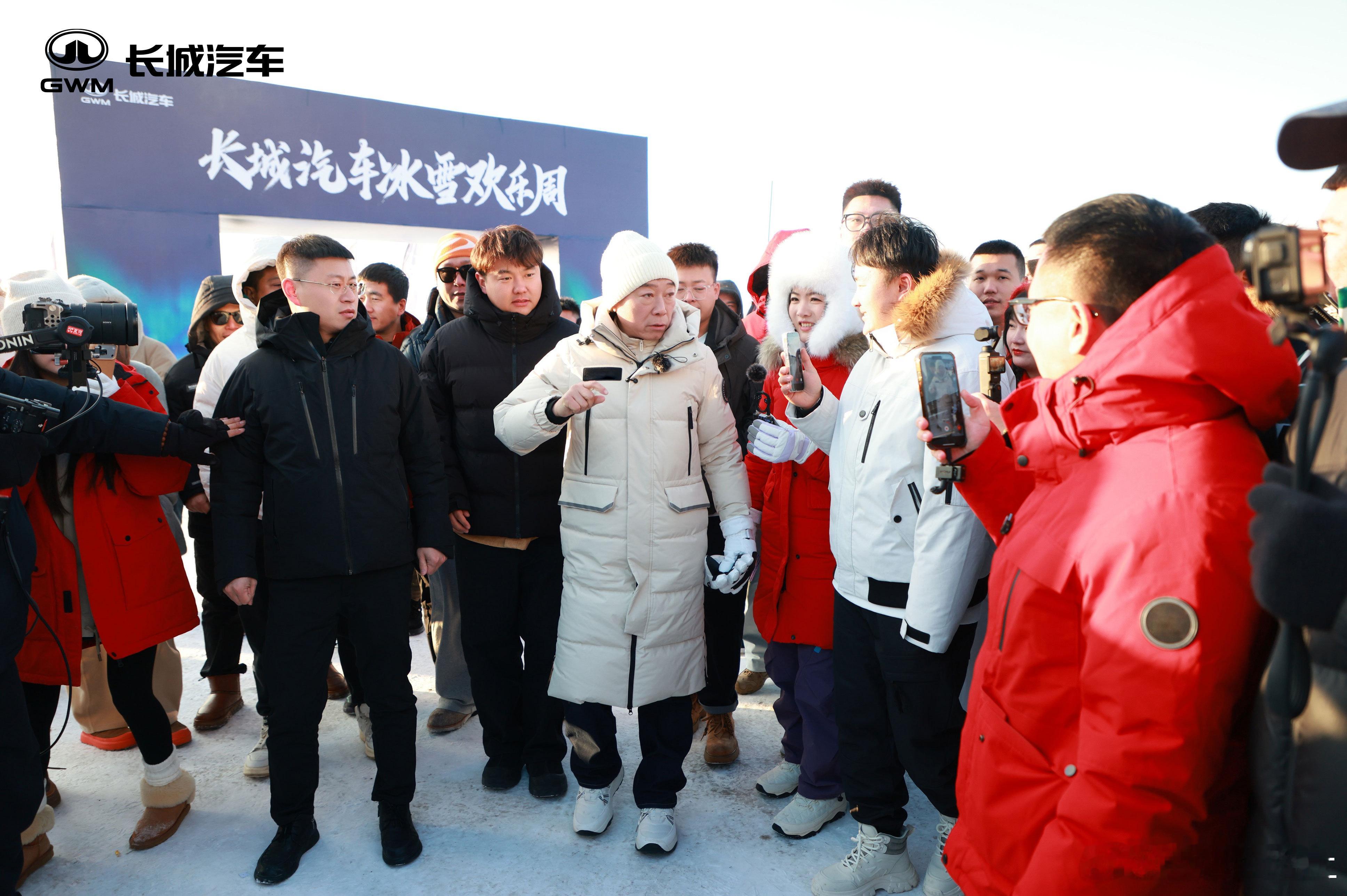 当车企掌门放下身段在线求攻略，这场奔赴冰雪的约定注定温暖动人！长城汽车董事长魏建