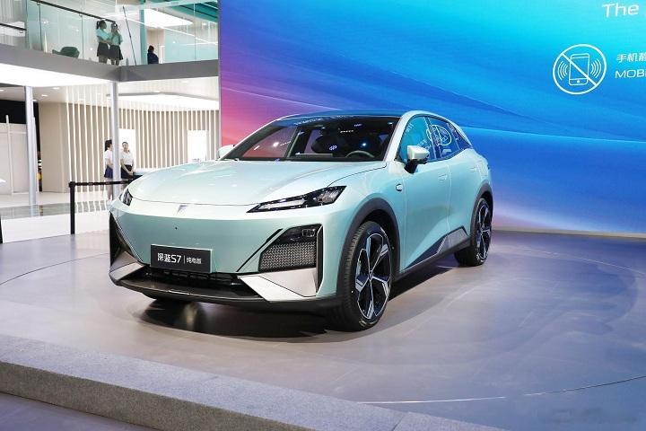 【预售价16.99万元起，深蓝S7也实现“油电同价”了？】你觉得，制约新能源汽车