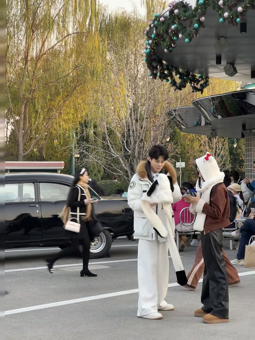 徽眸毅笑甜甜的很安心 这是快到大结局藏都不藏了 