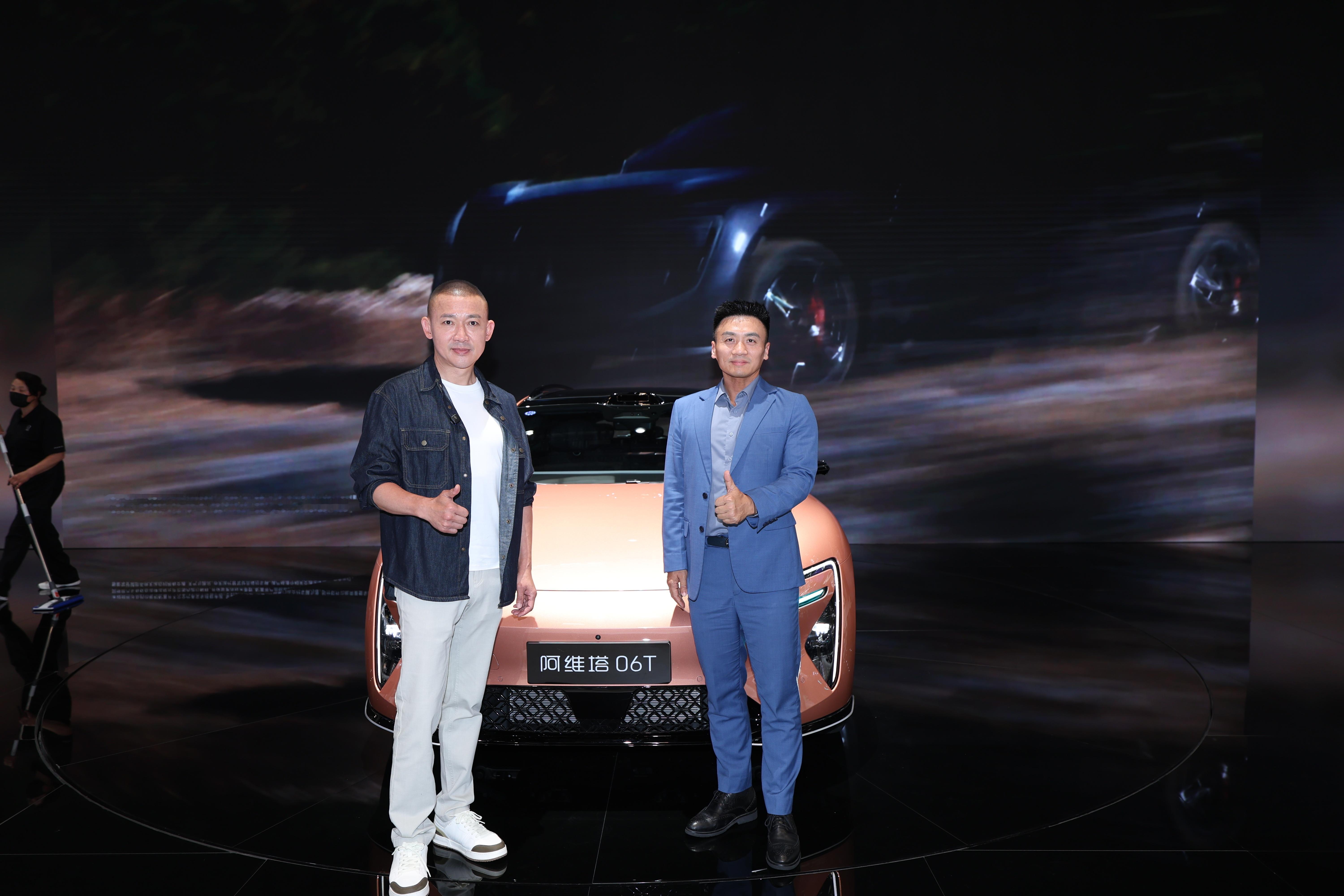 今天又逛了半天北京车展，没想到在阿维塔看见聂远了，以前看过他不少古代剧呢，给人一