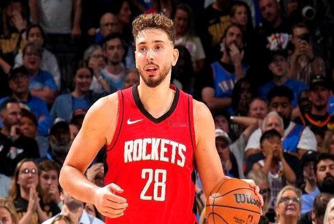 火箭主场被雷霆锤了个91-111，第四节直接崩，16比34让人一波带走。
 
全