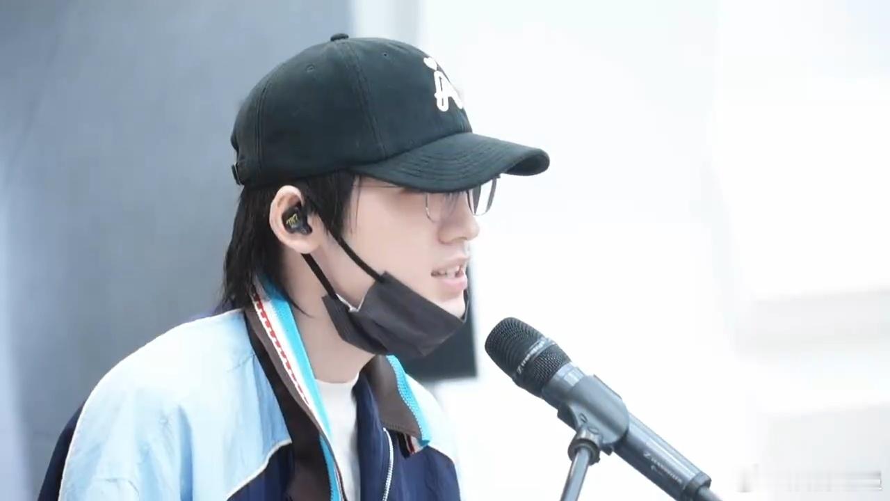 时代少年团广州站全新的舞台时代少年团排练室的每一秒 时代少年团广州站全新的舞台，