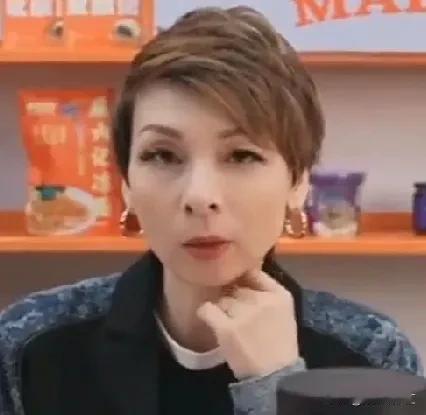 杨洋总给小旺肠厂家打电话了？

刚刚，网友与博主直播连线时说:“仲裁不存在输赢的