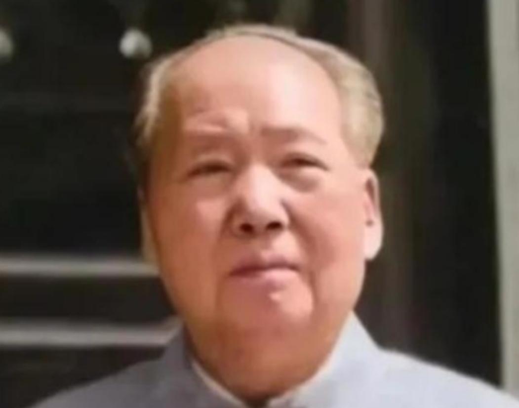 1975年，已经82岁高龄的毛主席突然问身边的人：功德林里，还有 国民党 战犯吗