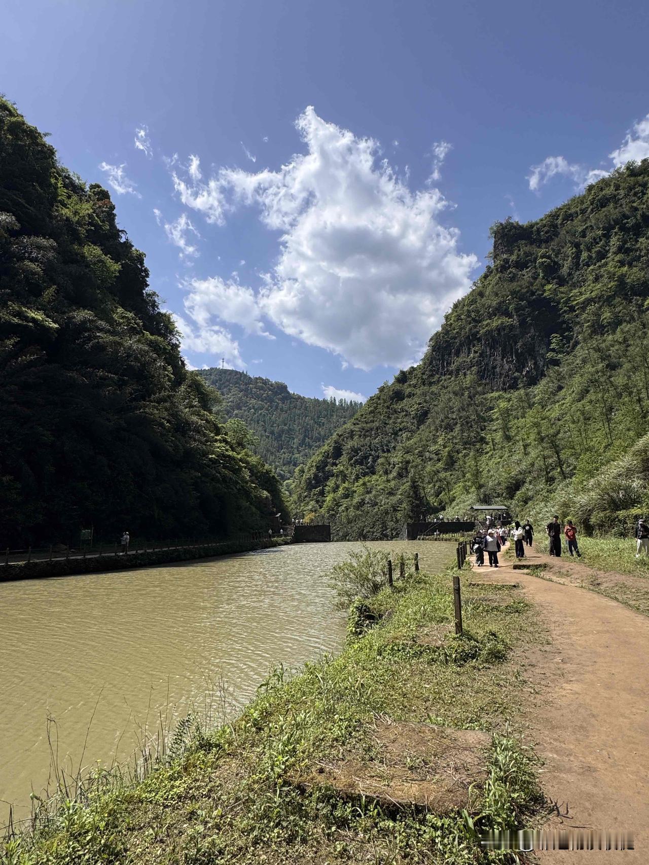 享受大自然，呼吸新鲜空气
