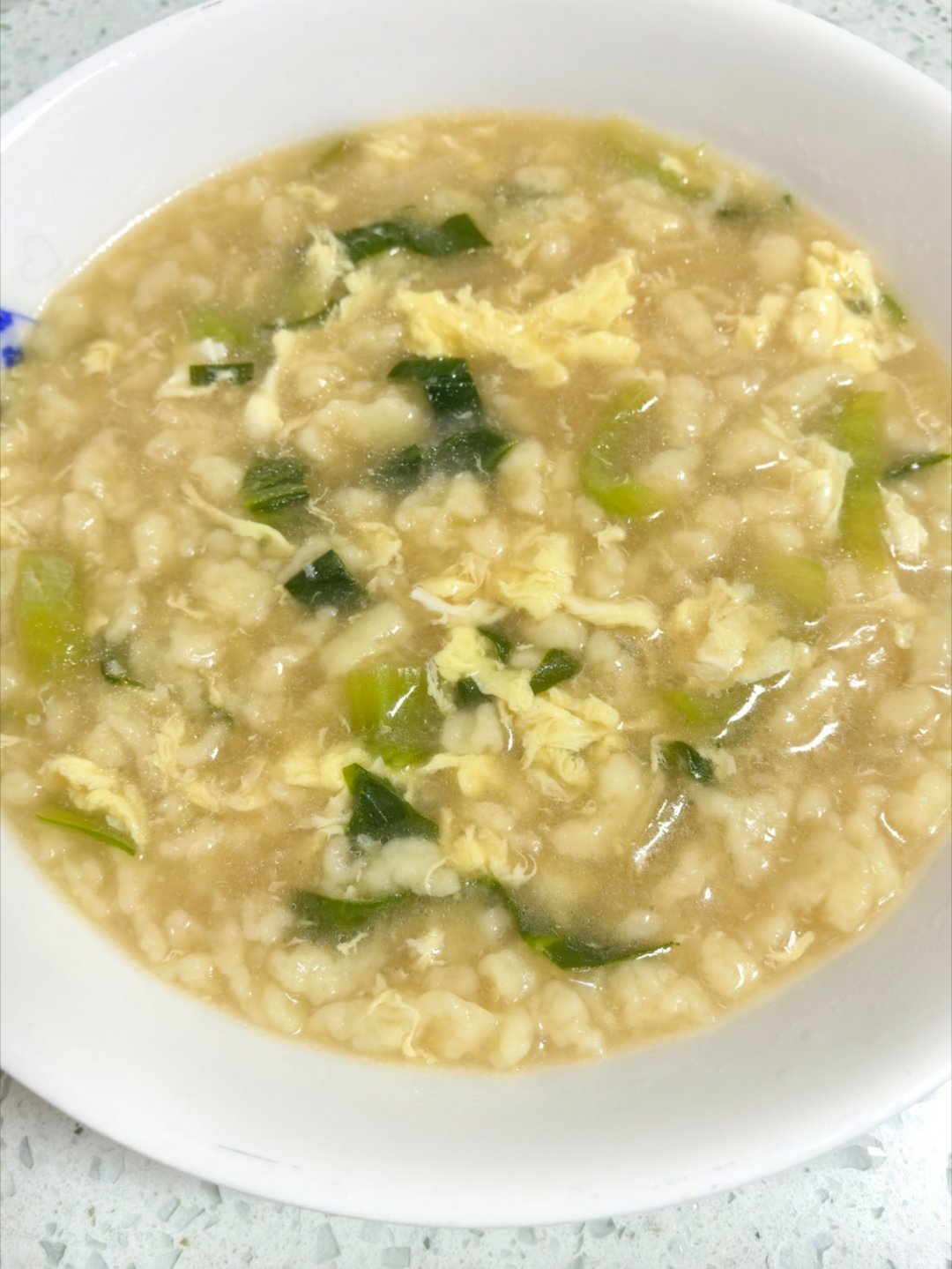 早餐来一碗热腾腾的疙瘩汤暖和舒服啊～周三愉快，即将告别2025，迎来崭新的202