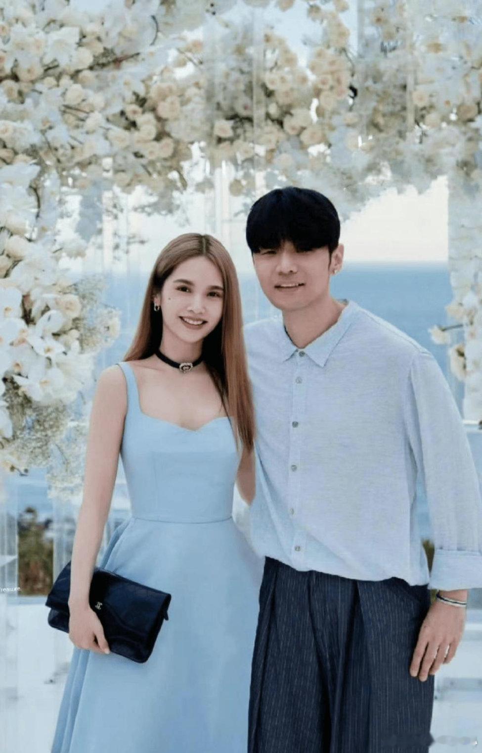 李荣浩连续12年为杨丞琳庆生以后谁再说娱乐圈没真爱我就把李荣浩这12年甩他脸上，