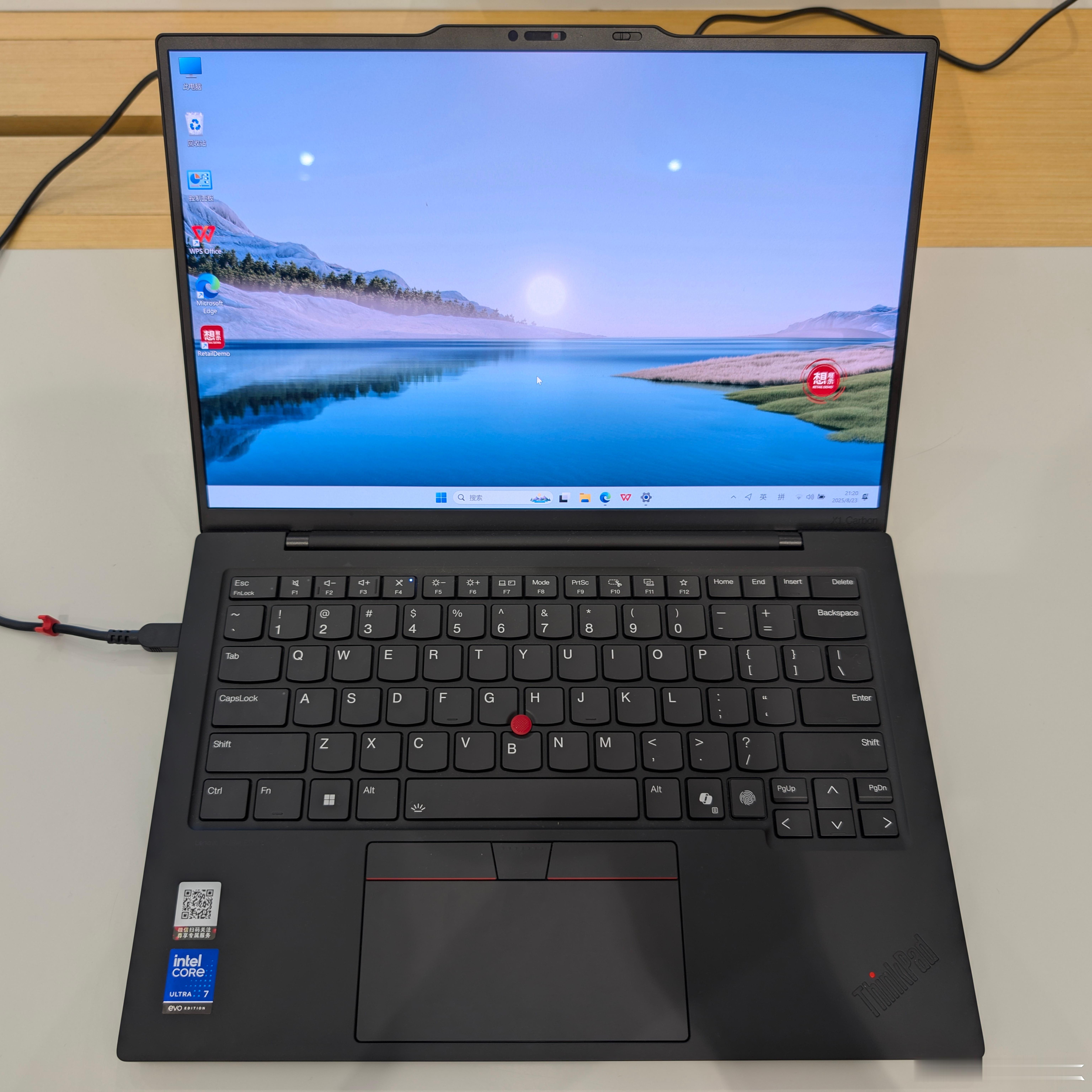 特地来看了联想ThinkPad X1 Carbon，新一代的处理器确实能效无敌，