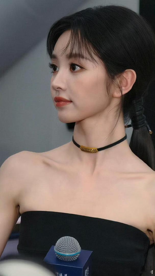 田曦薇 青天大老爷你怎么美成这样啊，哈哈社牛姐妹！赢家 田曦薇