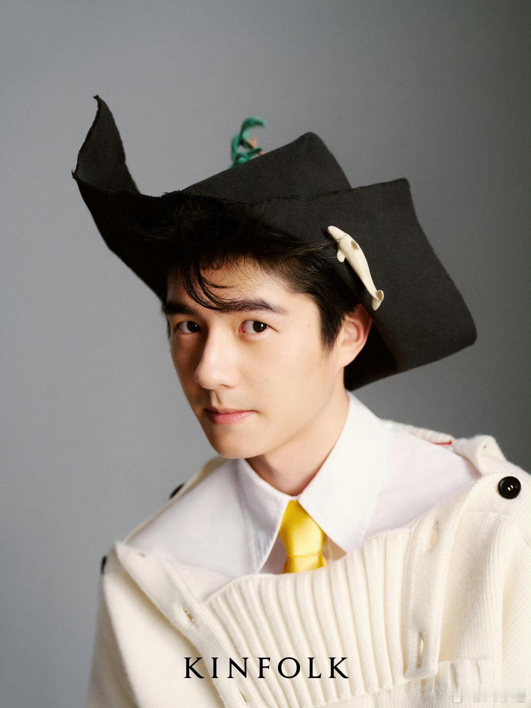 刘昊然每年会读三四十本书刘昊然小王子大片 每年读三四十本书也太自律了吧，小王子大