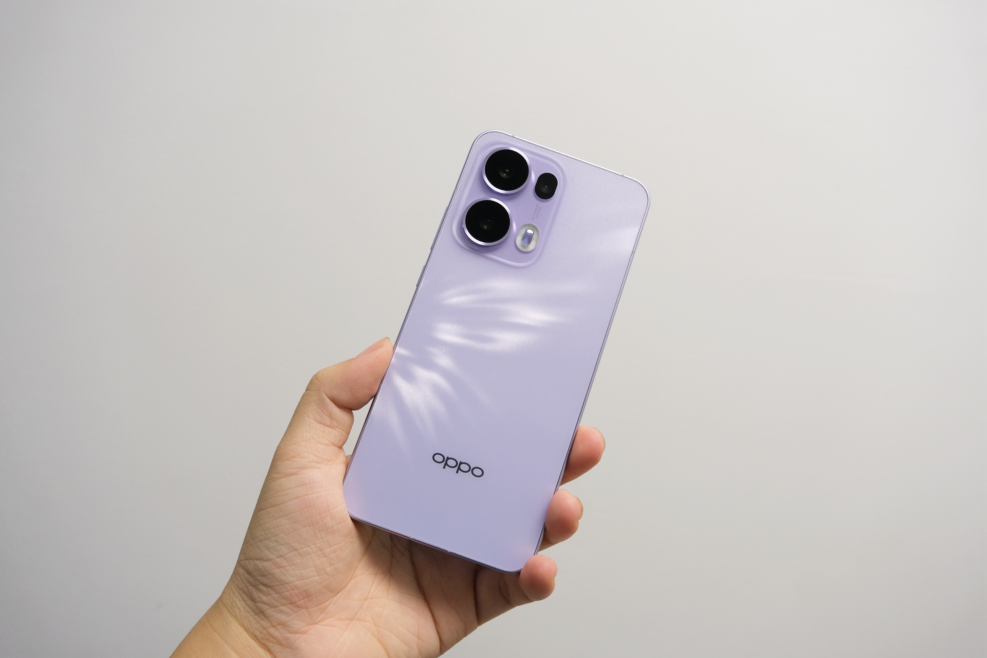 OPPO Reno13 Pro的抢网芯片有用... 用它抢红包，同网之下，体感比
