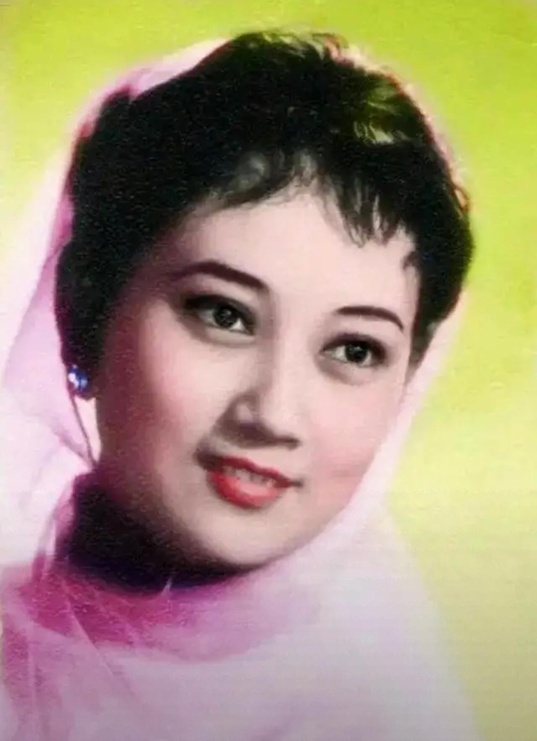 中国最美女演员，少将军衔，如今90岁活成了这样娱乐 明星 王晓棠