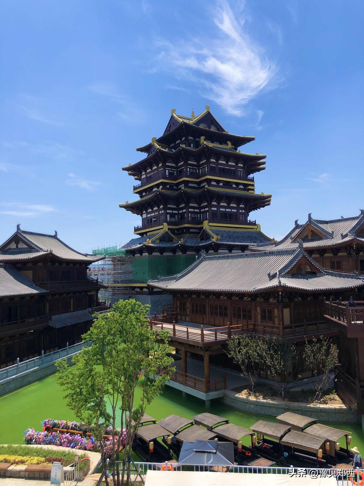 郑州新密溱洧水城VS中原棋遇记 有去过的吗？谁更好逛！