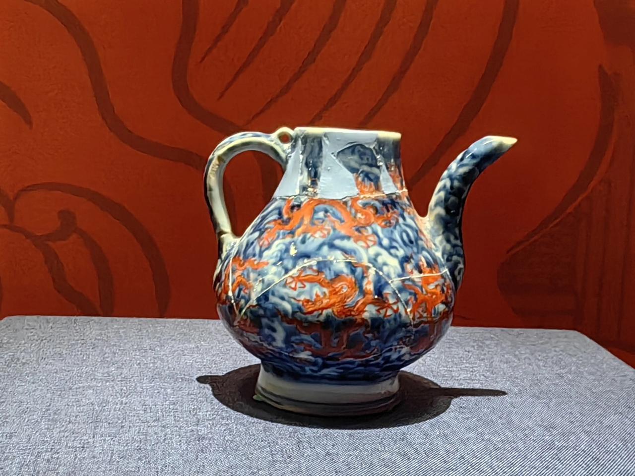 1402年～1465年，明朝时期烧制的景德镇官窑瓷器，在经历600多年的风风雨雨