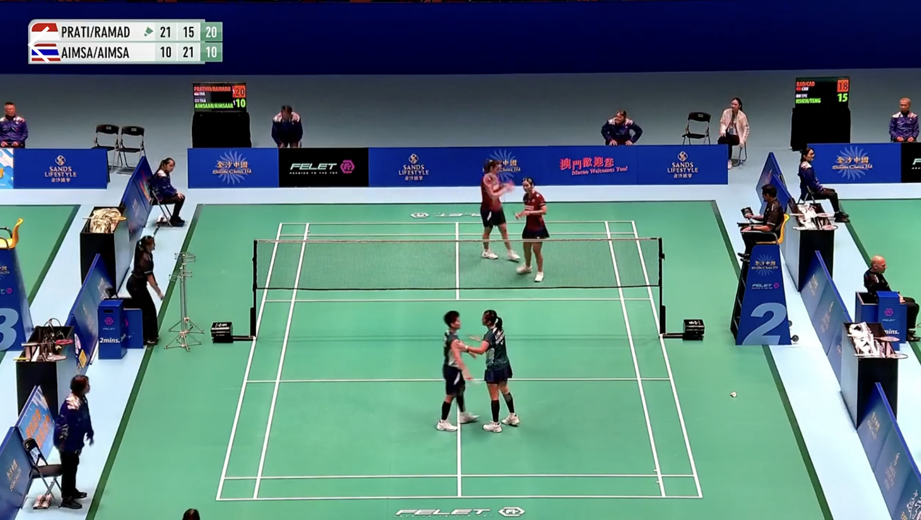 阿玛莉亚/拉马丹蒂🇮🇩 21-10、15-21、21-10 🇹🇭本雅帕/