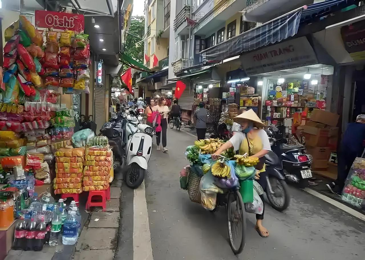 越南称两广是其“故土”，这简直荒谬至极。历史上，越南曾是中国领土一部分，长时间与