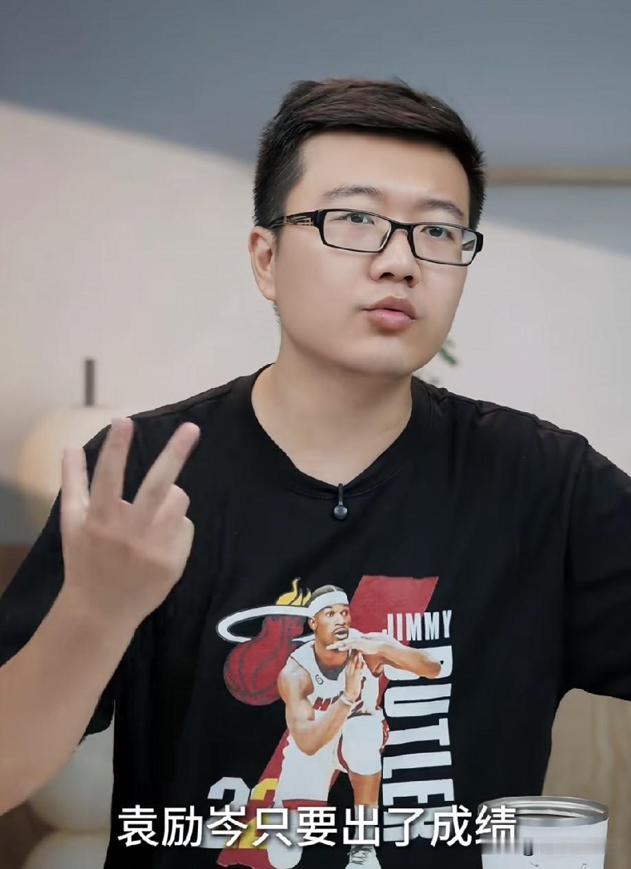 莱维这番话，把林诗栋和温瑞博吓住了！

看完卢布尔雅和萨格勒布后，
莱维愤怒的说
