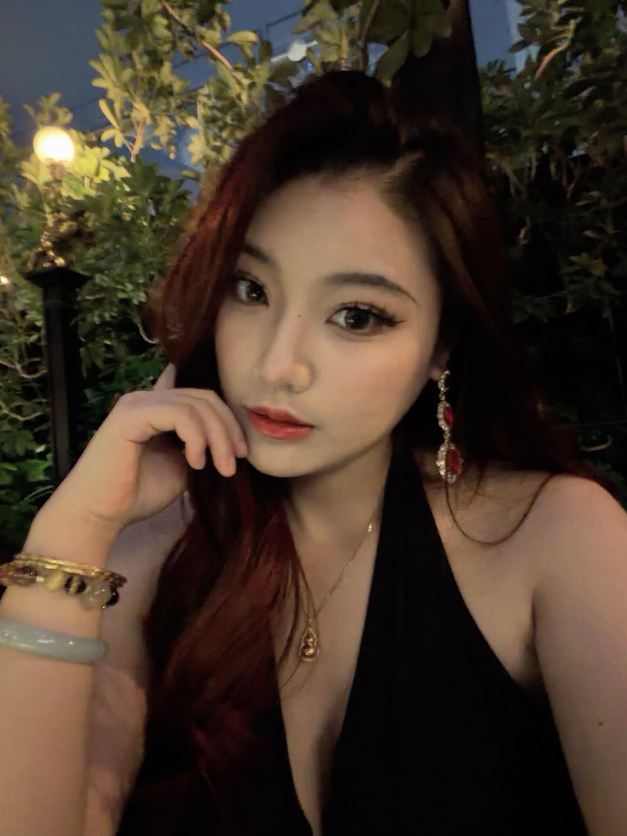 怪我普通的脸 留不住你暧昧的眼