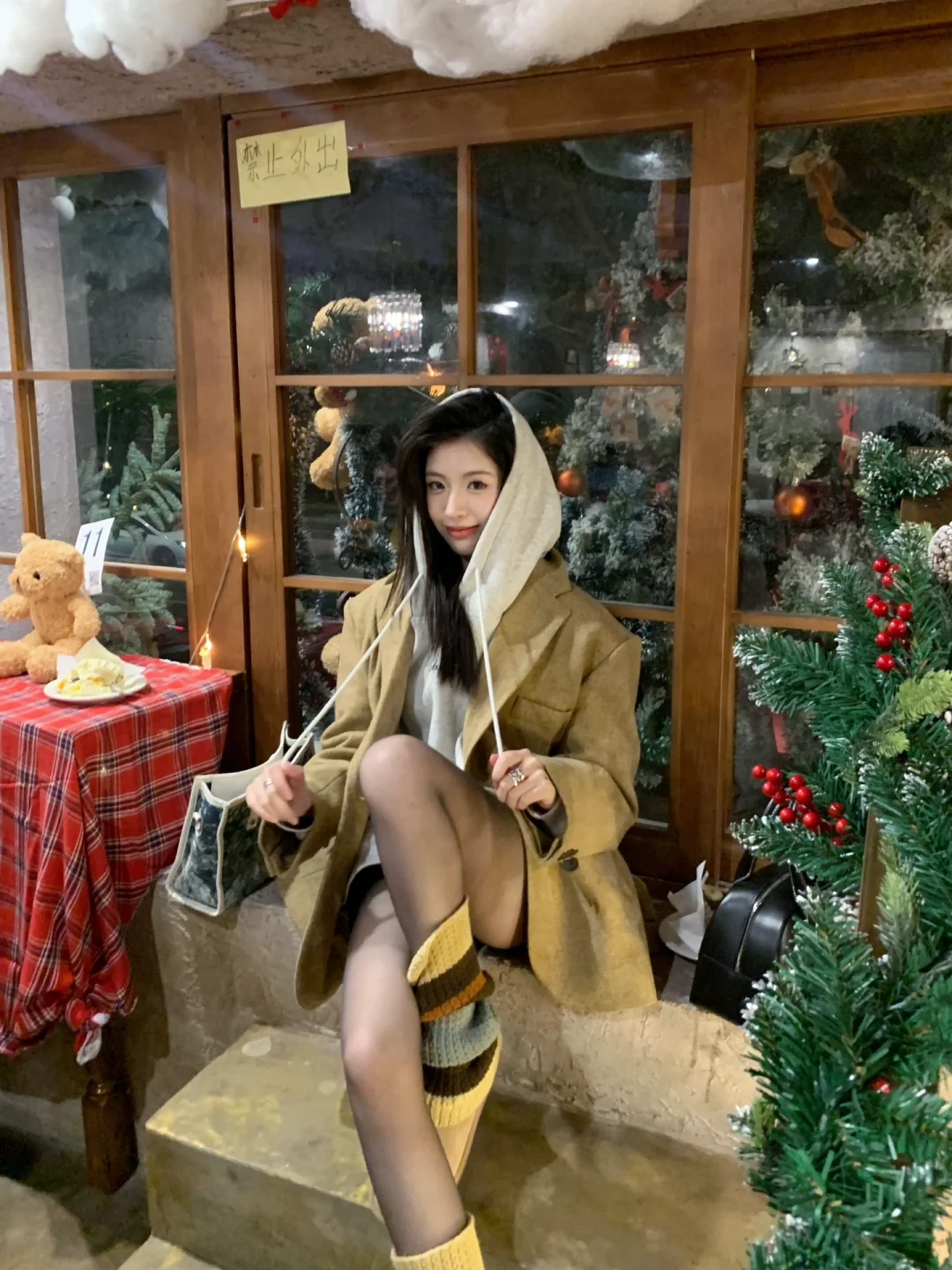 毛呢西装➕卫衣叠穿好韩耶