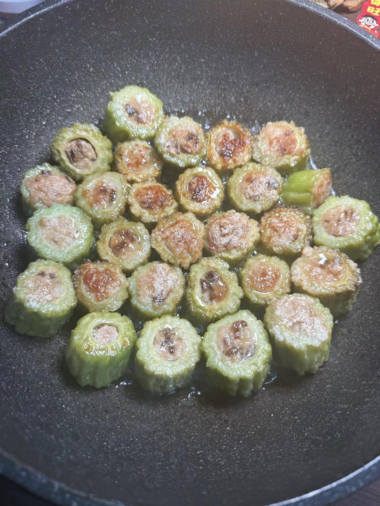 愣着干嘛？坐着吃饭呀好好吃饭 美食推荐官