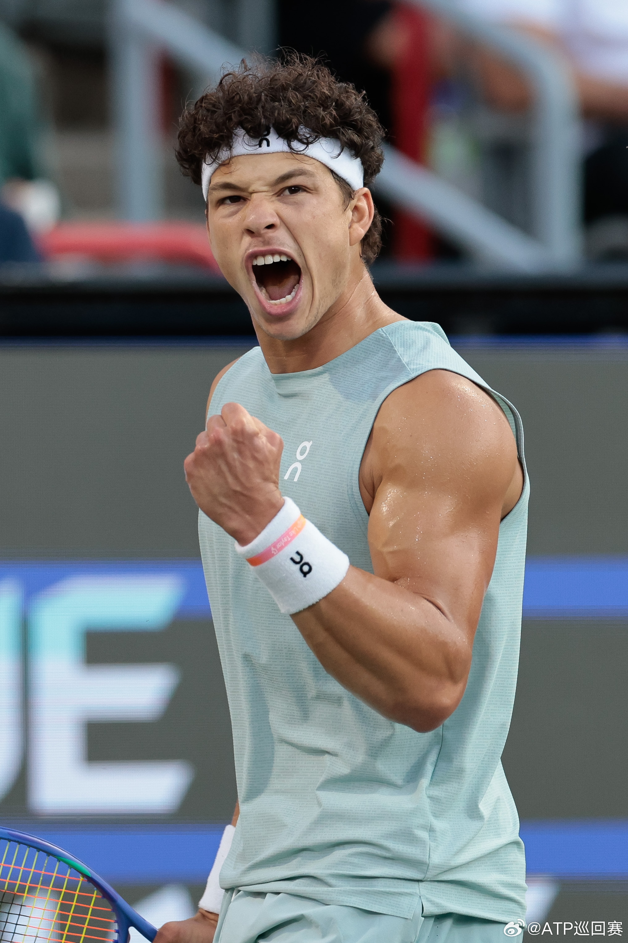 谢尔顿赢下首盘！ATP1000 蒙特利尔大师赛决赛，谢尔顿两次实现破发，以6-3