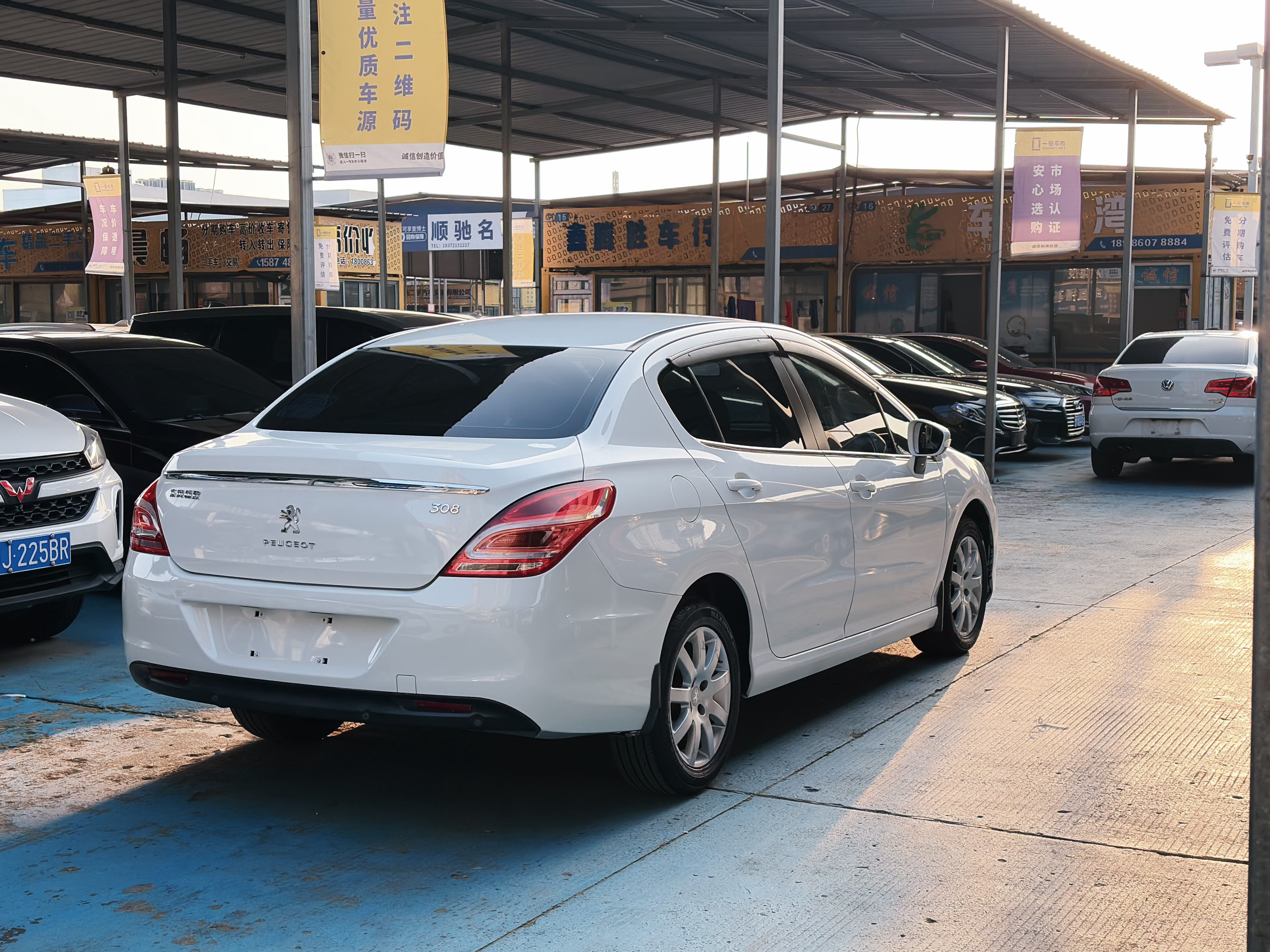 万元标致308发走，发往万元的黑龙江 武汉·一号车市