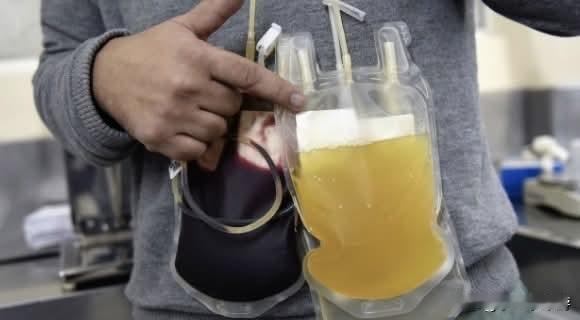 靠卖血浆维生，美国中产陷入生存困境，2025年相关规模逼近47亿美元！
 
尽管