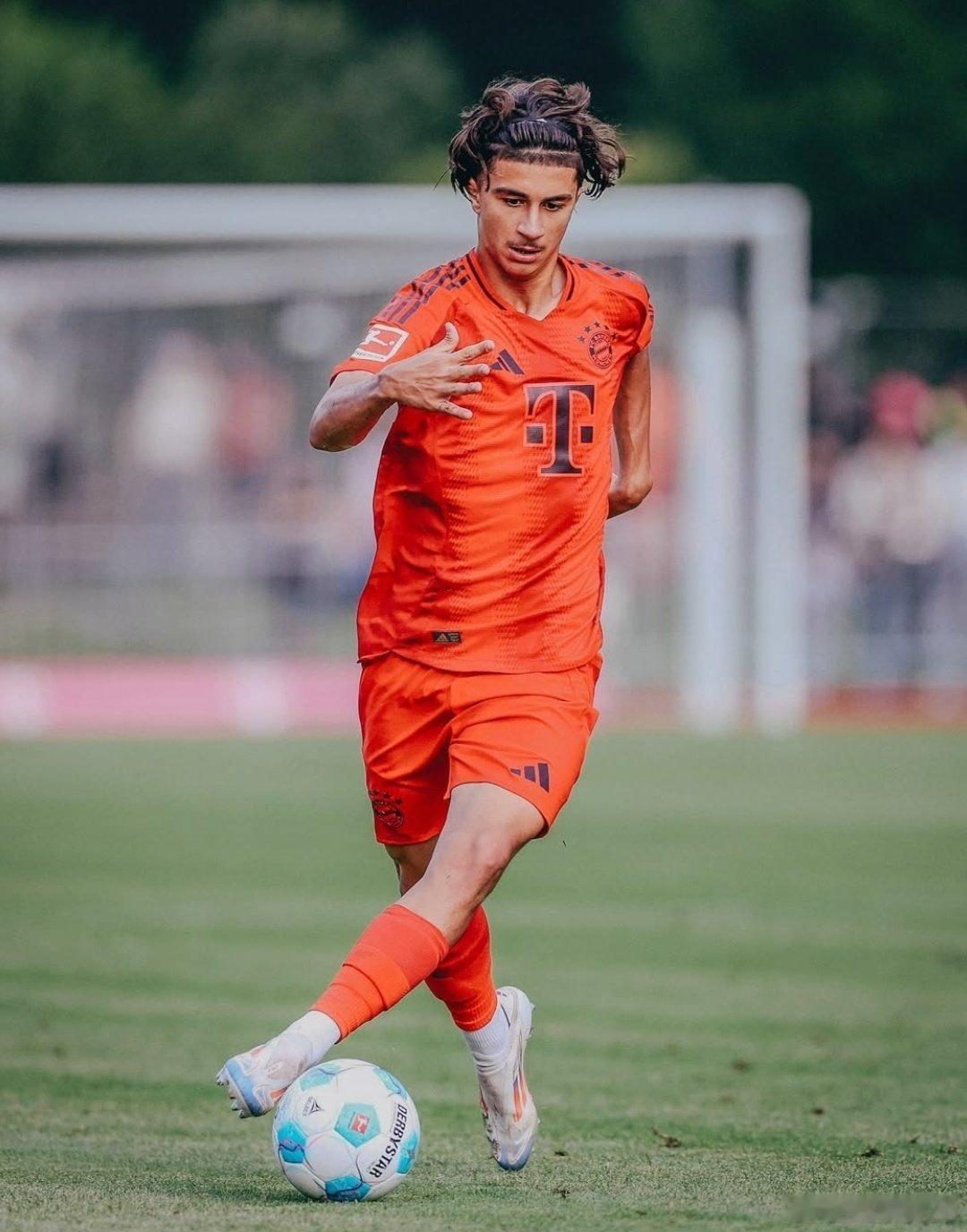 🚨🚨🚨極具攻擊天賦的阿丁·利希納（19歲）將離開拜仁慕尼黑，以自由轉會的方