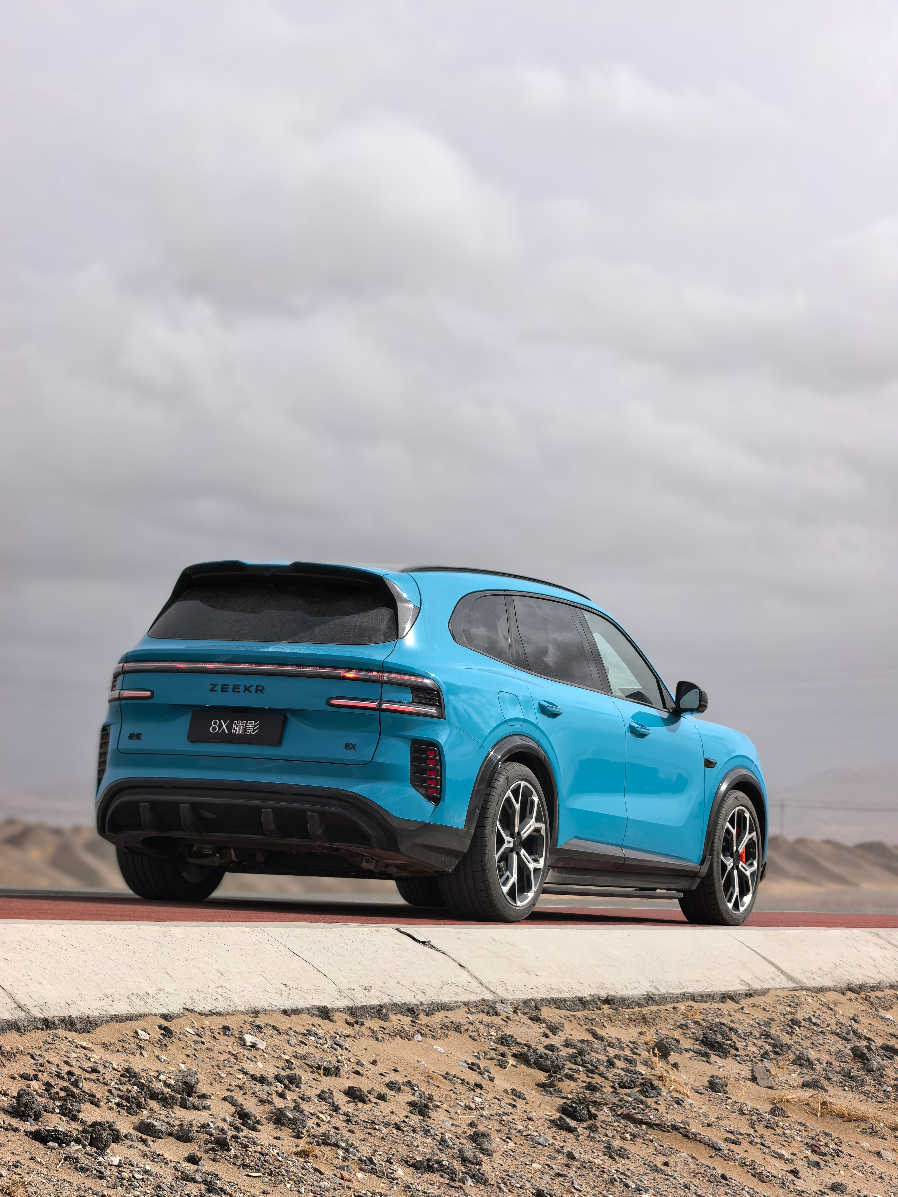 有些车开过之后话会变少不是没得说，是觉得说了反而多余就像敦煌的落日你不需要解释它