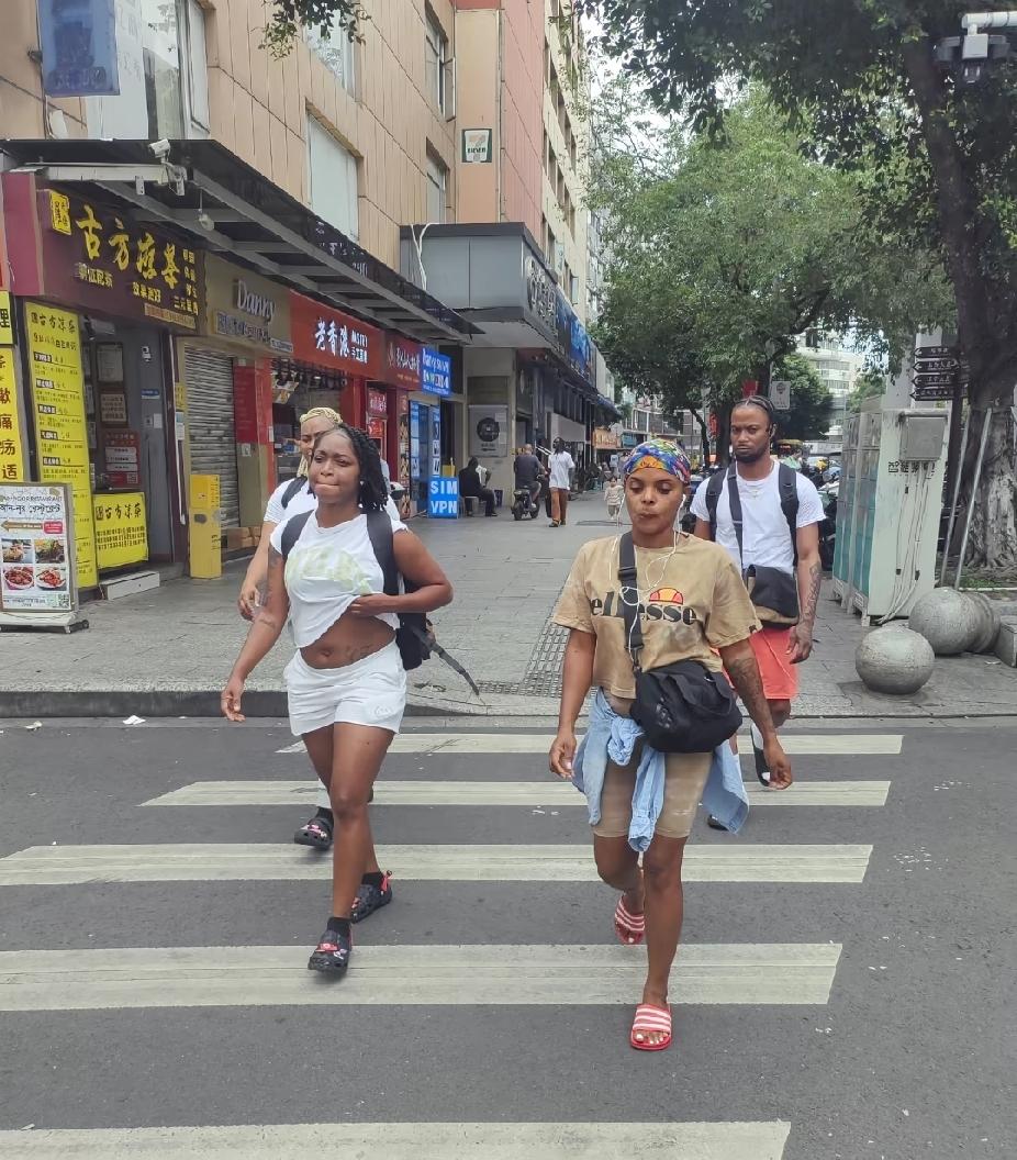 全民呐喊！中国绝非移民国家，绝不允许非法滞留蚕食国人奋斗成果
 
当下全网最朴素