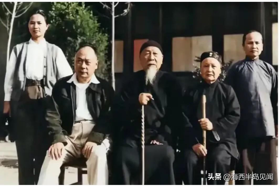 1959年，在四川乐至老家，时年58岁的开国陈毅元帅携时年37岁的夫人张茜与时年