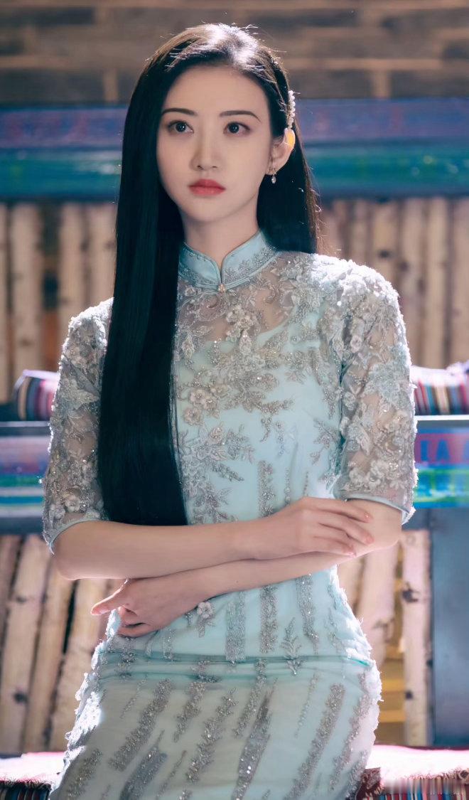 刘翔前妻说景甜太单纯[鲜花]美女的脑子确实在恋爱中是不够用的，容易被那些渣男欺骗