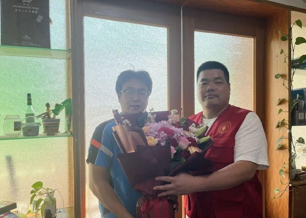 ​​“救人是我应该做的，举手之劳而已，只是一件小事。”10月10日下午3点，泗门