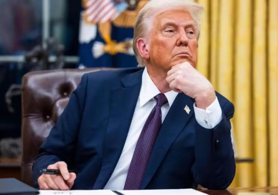 玩火的前提是你的火堆要足够大，可事实是：你的火光在全球能照亮的地方不比过去几十年