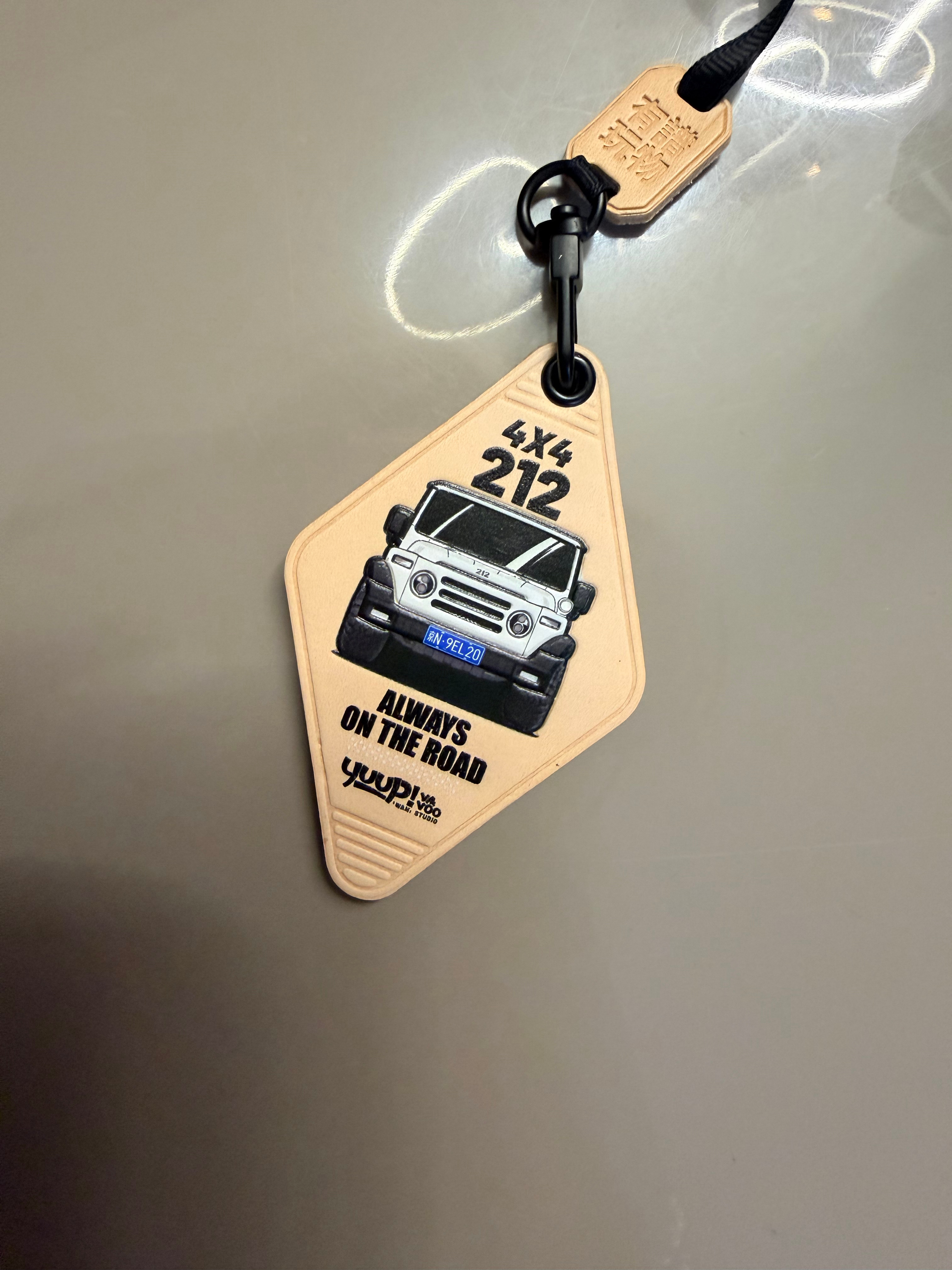 回家收到定制小车挂，细节拉满！！！ 