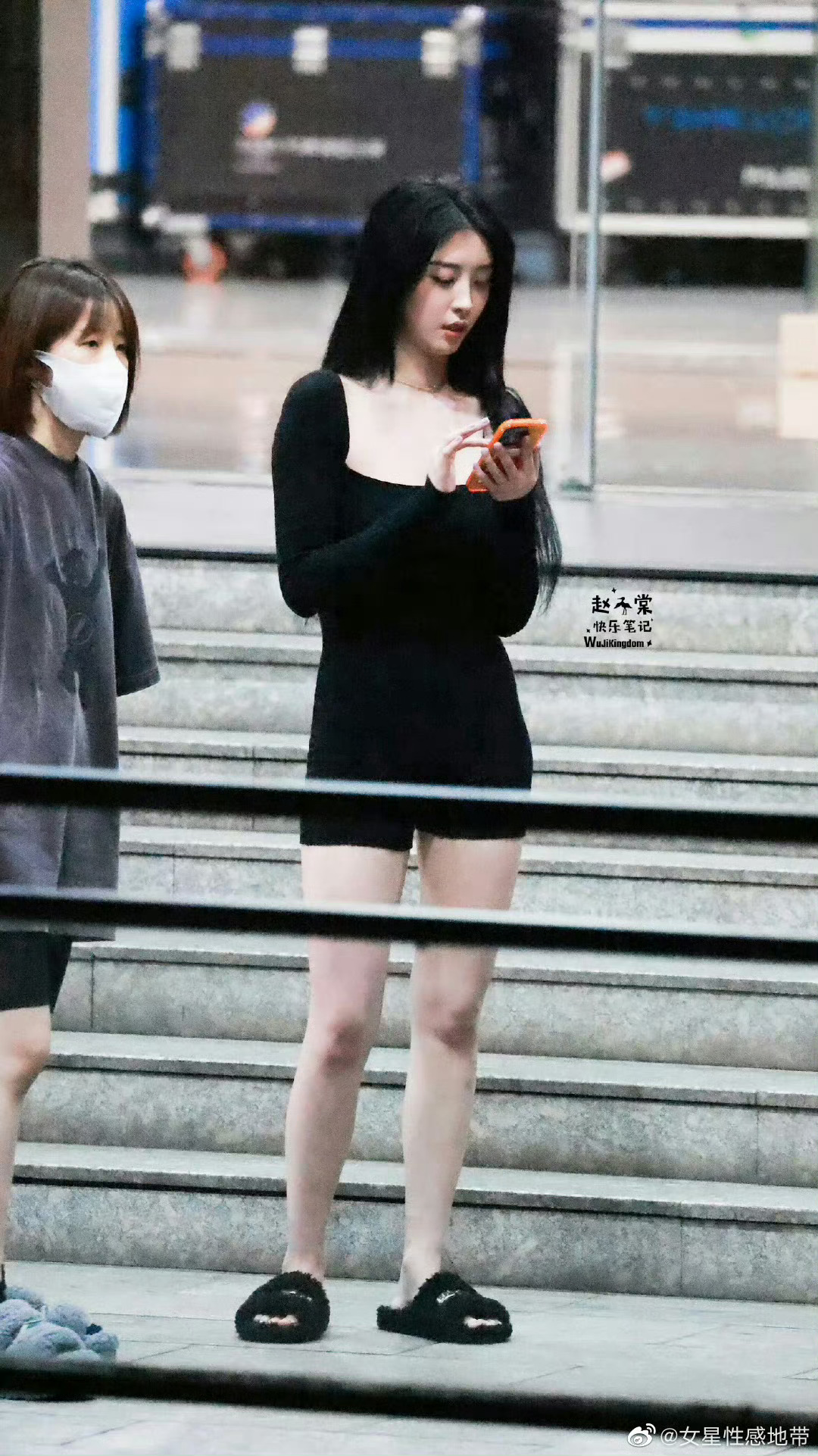 赵小棠紧身穿搭真性感啊 