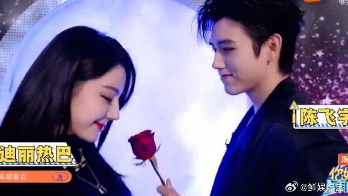 你好星期六谁是我的知己《白日提灯》主创全员驾到，戏里戏外反差感拉满，坐等今晚爆笑